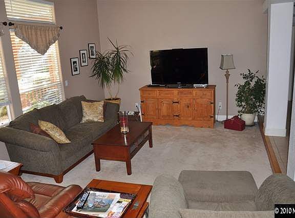 2nd image of 2195 Madrid Dr
