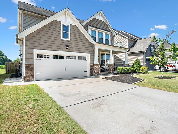 2nd image of 712 Culmore Dr
