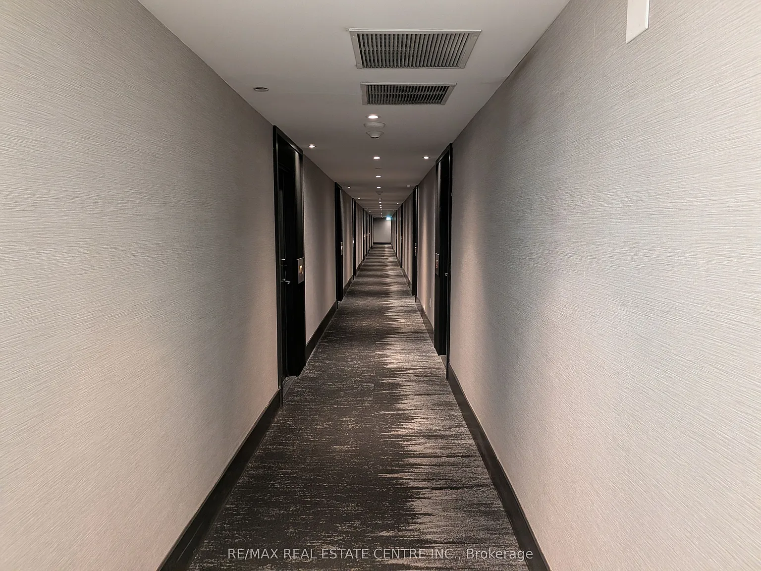 2 bed, $2,450 — Photo 3