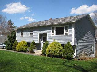 32 Kimball Rd, Amesbury, MA 01913