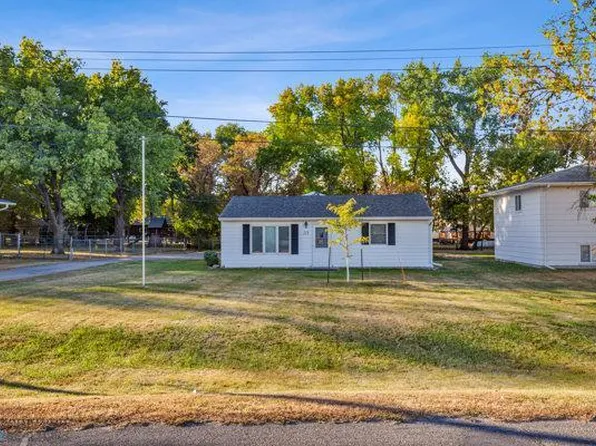 215 Main St, Sabin, MN 56580