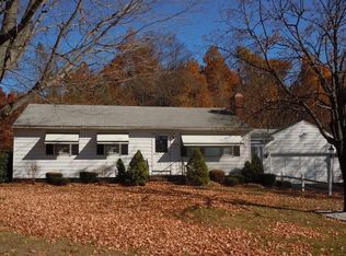 17 W Allen Ridge Rd, East Longmeadow, MA 01028