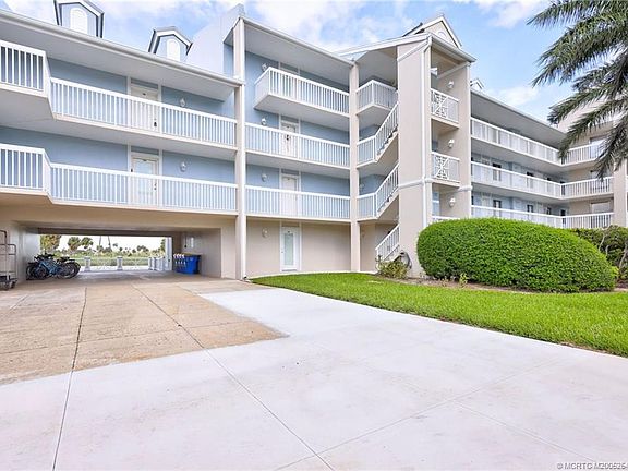 3rd image of 40 NE Plantation Rd APT 107