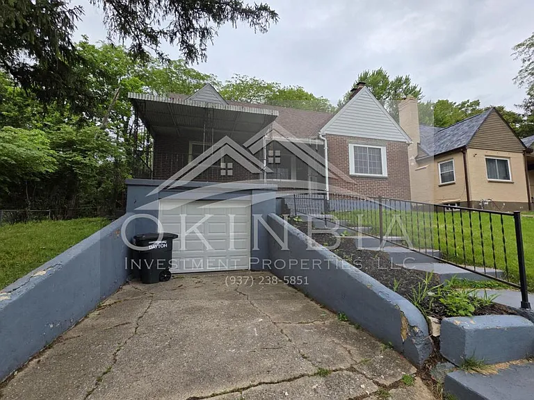 2815 Oxford Ave — Photo 23