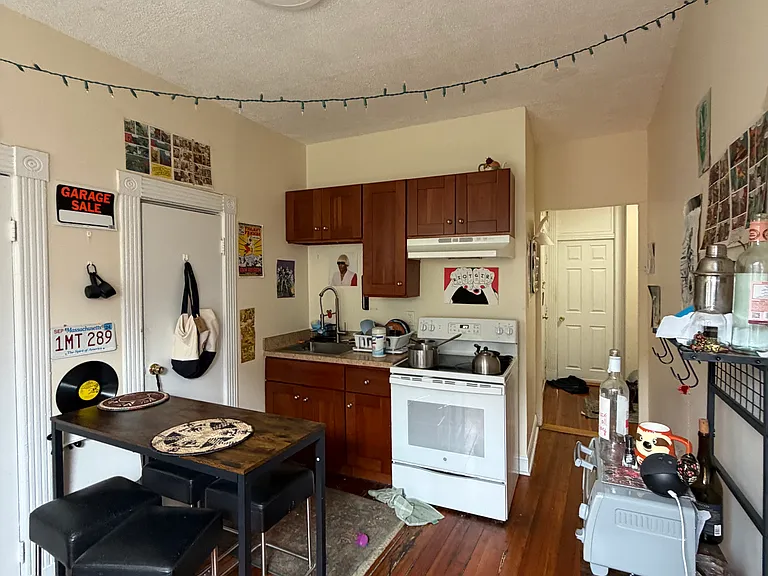 895 Huntington Ave #5 — Photo 4