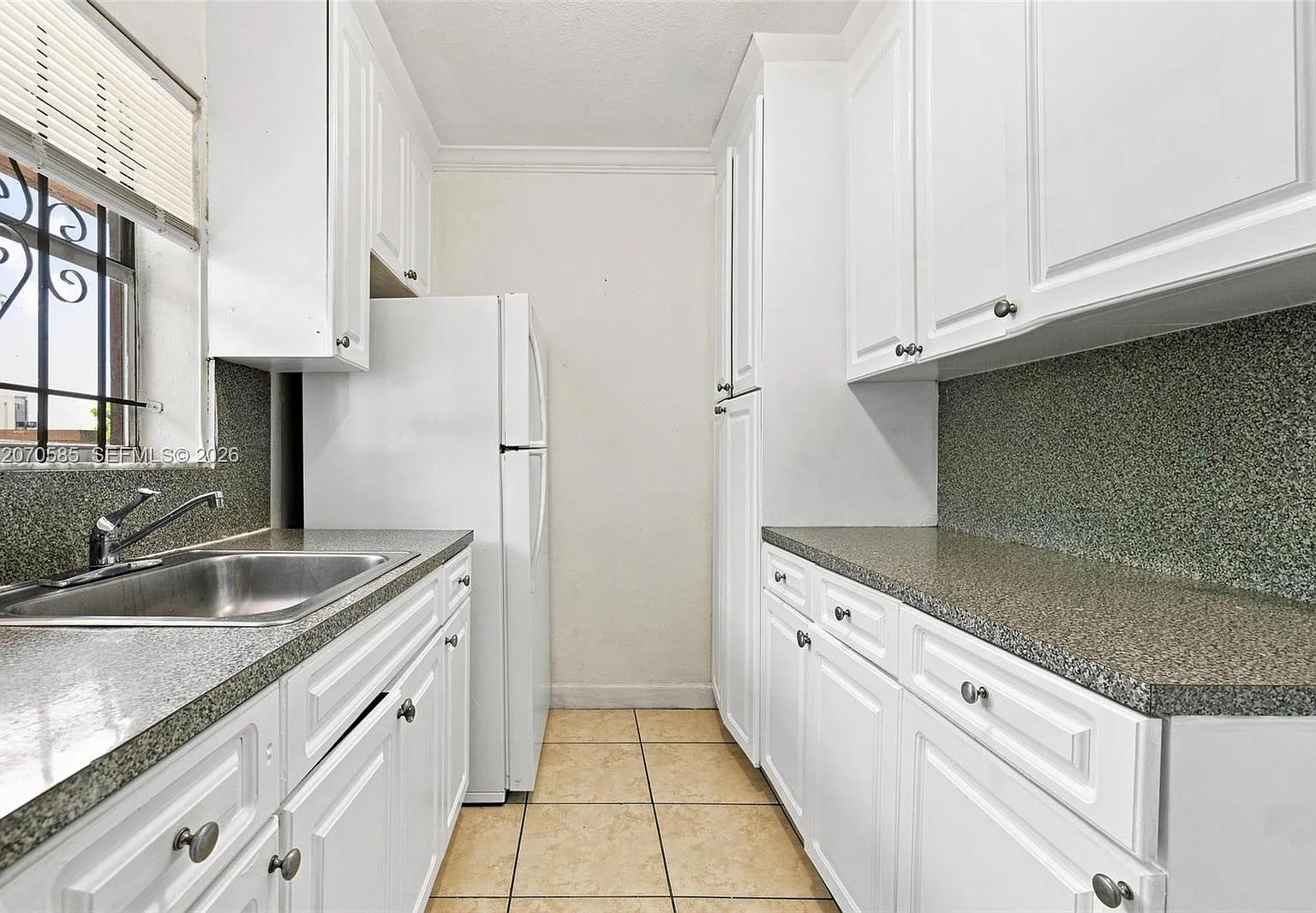 Bella Luna Condo — Photo 1