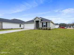 8223 HELMSLEY Boulevard, Jacksonville, FL 32219