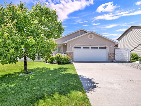 429 W 2125 N, Harrisville, UT 84414