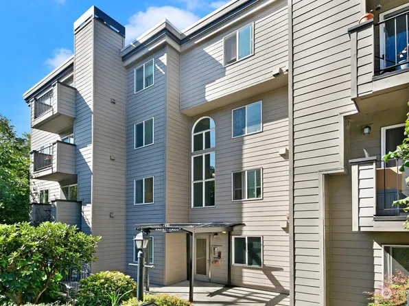 4831 Fauntleroy Way SW #203, Seattle, WA 98116