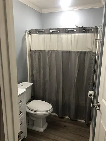 71 New England Ct — Photo 6