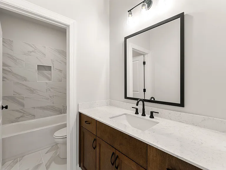 114 Stonehouse Dr — Photo 30
