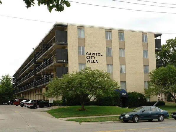 2501 N St APT 301, Lincoln, NE 68510