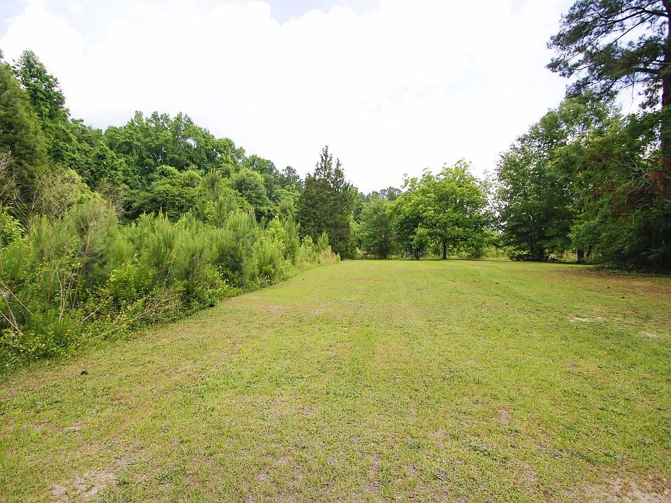 1st image of 2830 Oakwood Dr