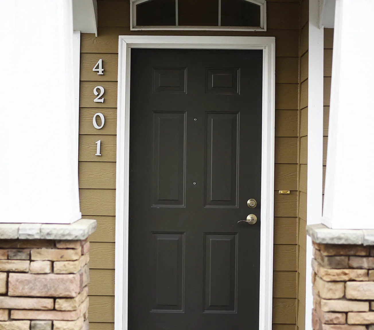 Artisan Apartments — Photo 1