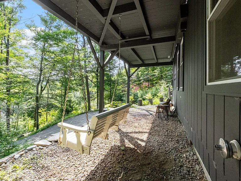 Hilltop Dr — Photo 60