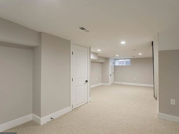 4th image of 1122 McKean St