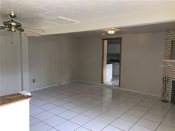 5th image of 905 Alecon Dr