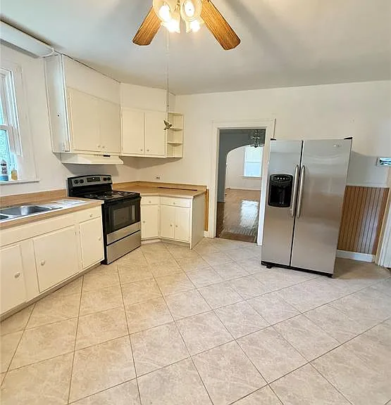 307 N Clinton St — Photo 3