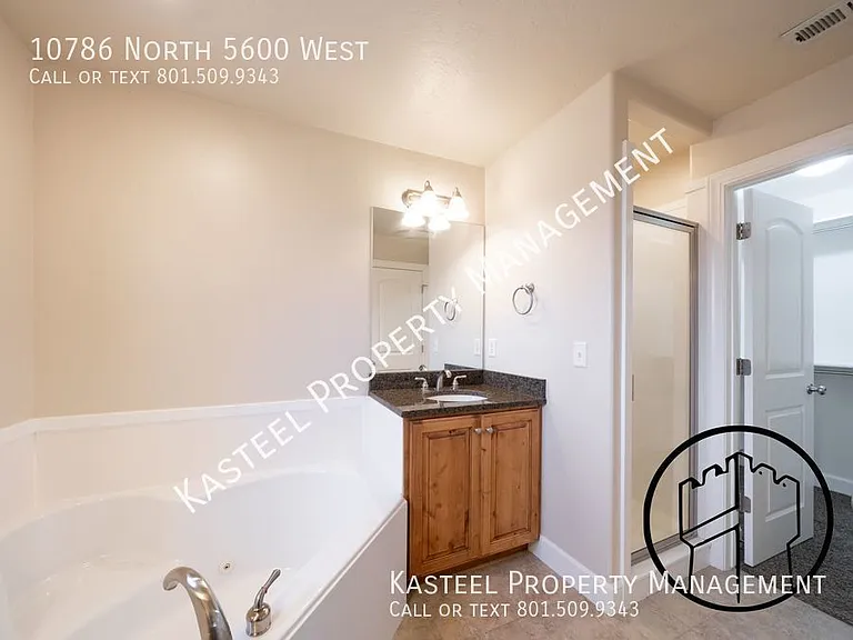 10786 N 5600 W — Photo 13