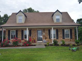 1470 Grays Chapel Rd, Southside, TN 37171