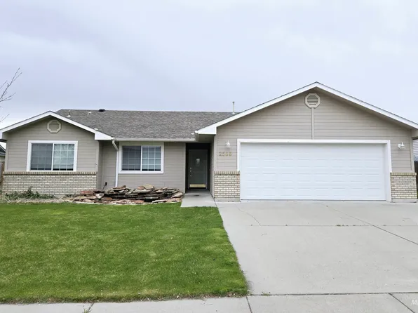 2568 W Idaho Ave, Ontario, OR 97914