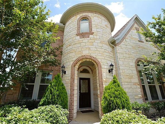 2nd image of 26810 Far Hills Dr