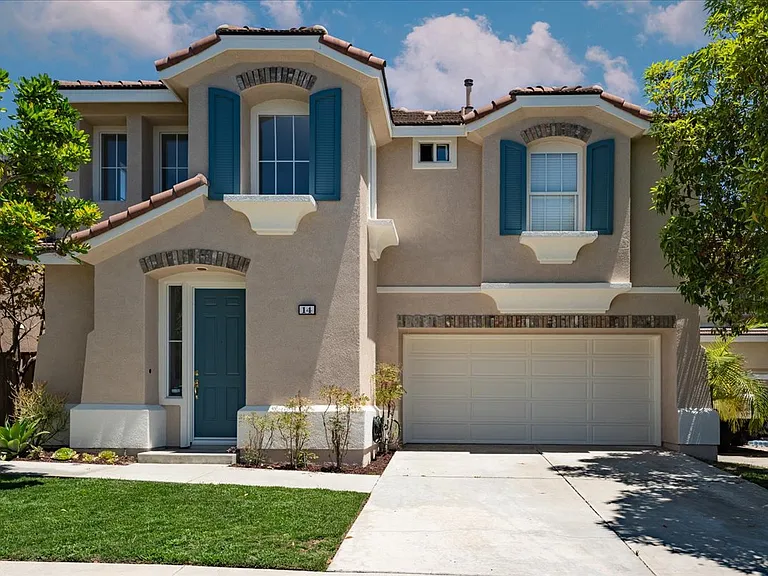 14 Gala Ct — Photo 1