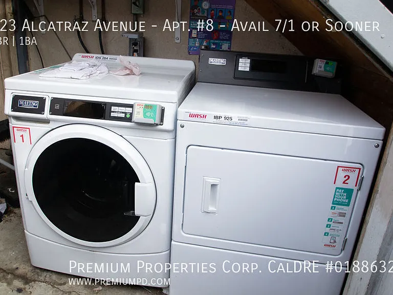 323 Alcatraz Avenue Avail 7/1 #8 — Photo 18
