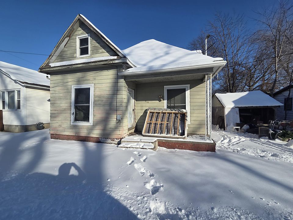 1st image of 216 Lotter St