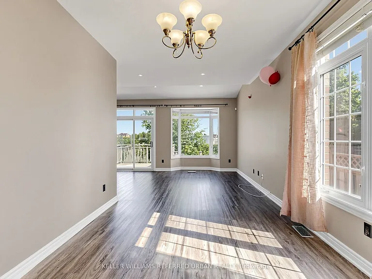 45 Cameo Dr — Photo 6