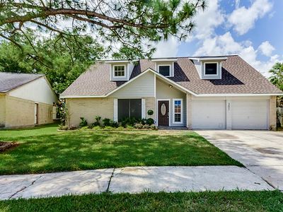 301 Bull Run Dr, League City, TX, 77573