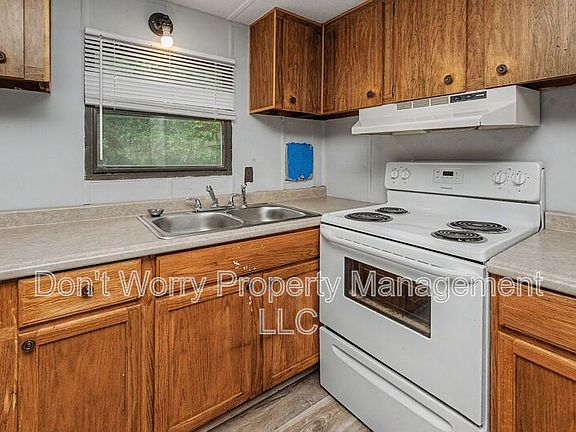 3rd image of 967 Frye Rd