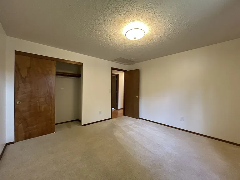 4825 SW Marigold St — Photo 27