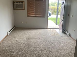 2130 Birch Rd APT 101, Kenosha, WI 53140