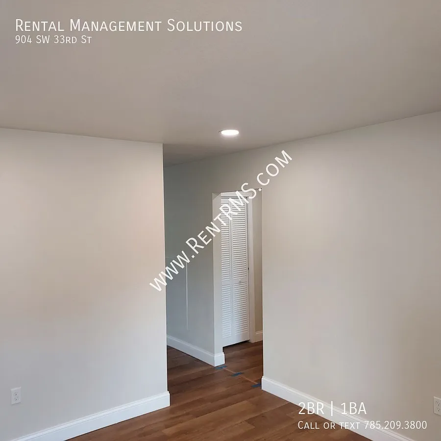 904 SW 33rd St — Photo 4