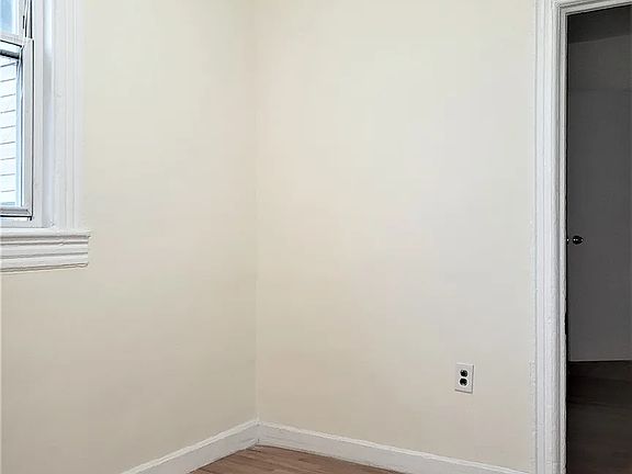 2nd image of 150 21st St APT 2C