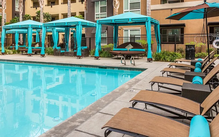 Calypso Apartments and Lofts — Photo 14