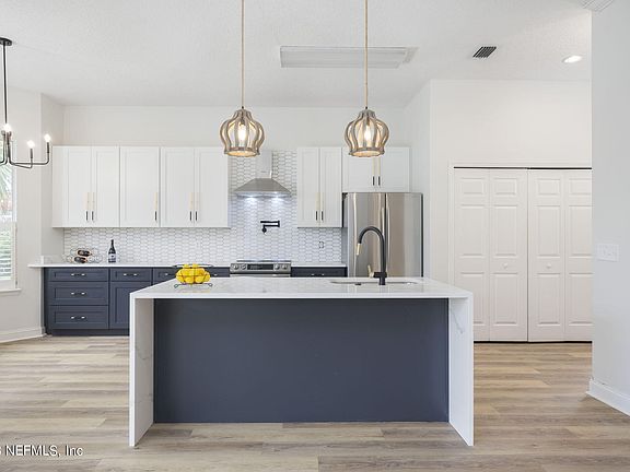 4th image of 4516 HANOVER PARK Drive