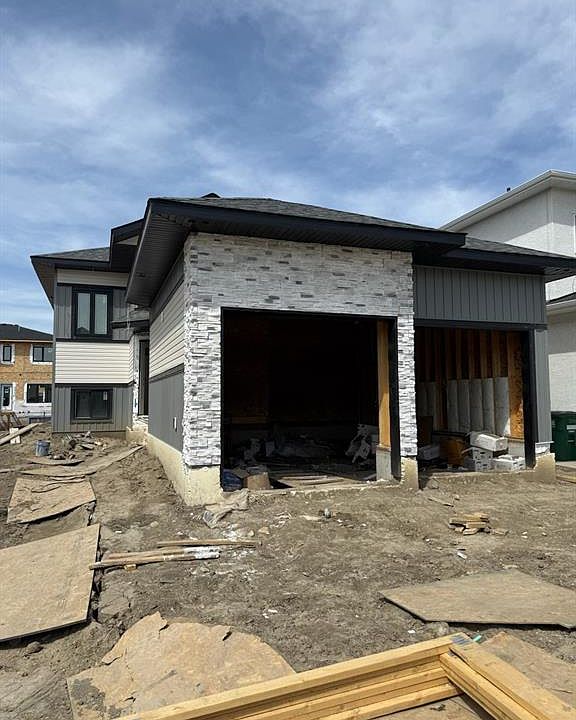 1st image of 383 Sharma CRESCENT