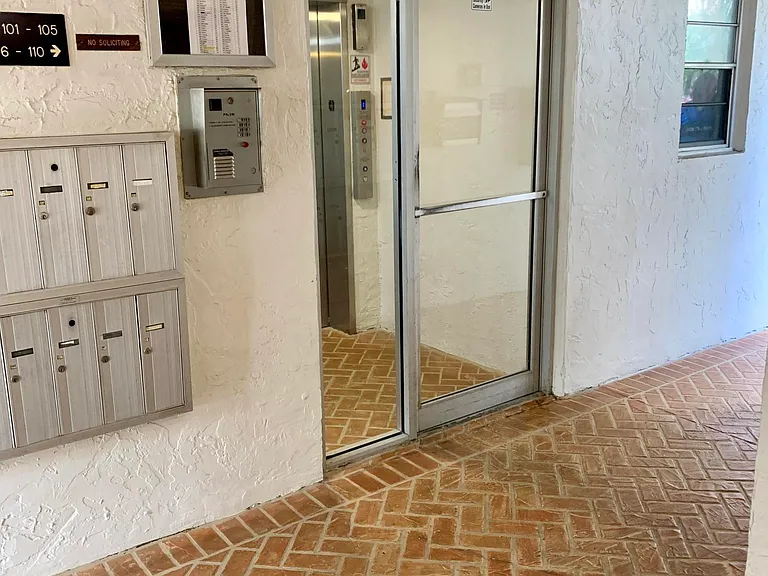 3100 W Rolling Hills Cir #309 — Photo 7