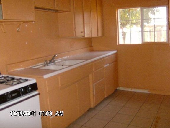 2nd image of 3648 California Ave