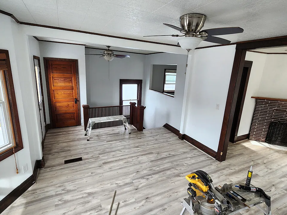 55 Mount Vernon Ave #2