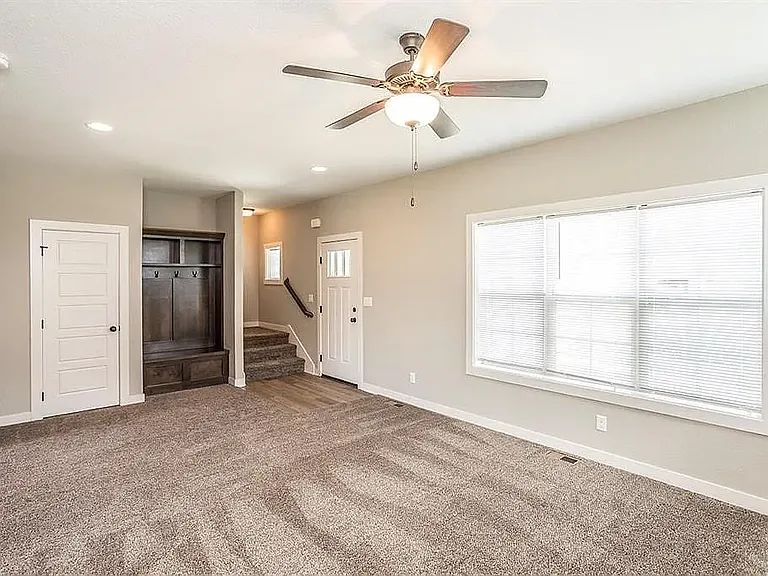 1229 S 93rd St — Photo 16