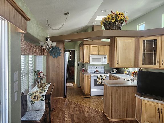 5th image of 233 N Val Vista Dr #677