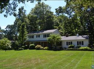 15 Shadyside Rd, Ramsey, NJ 07446