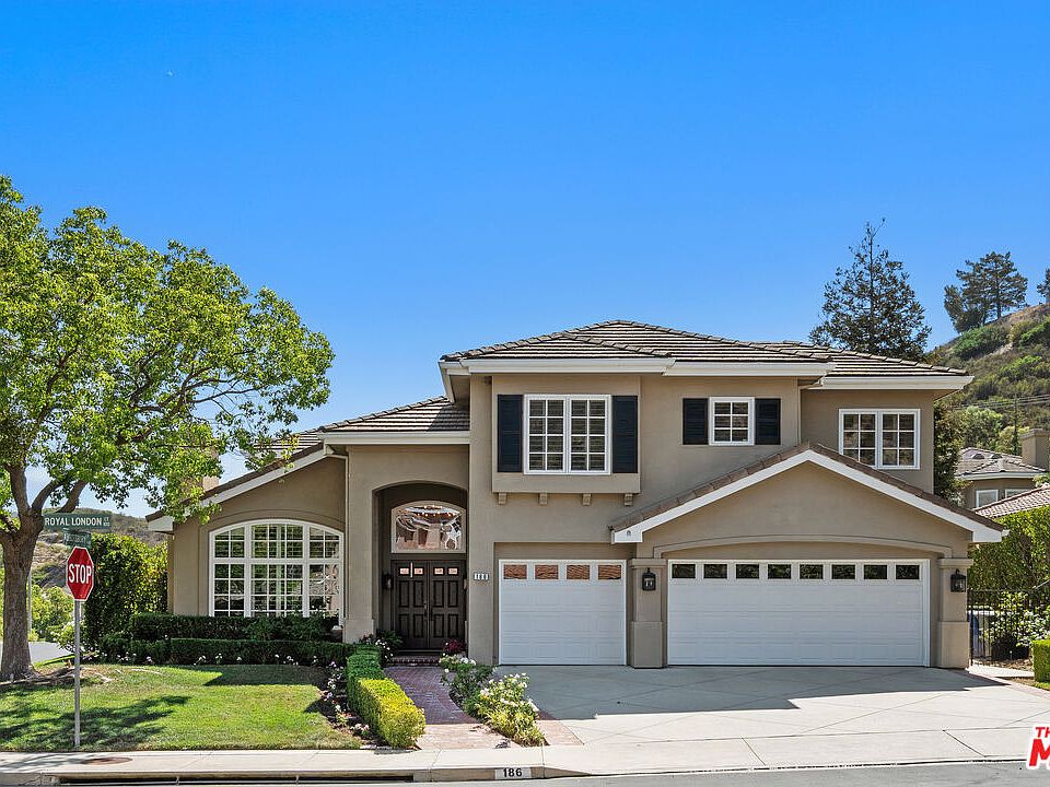1st image of 186 Royal London Ct