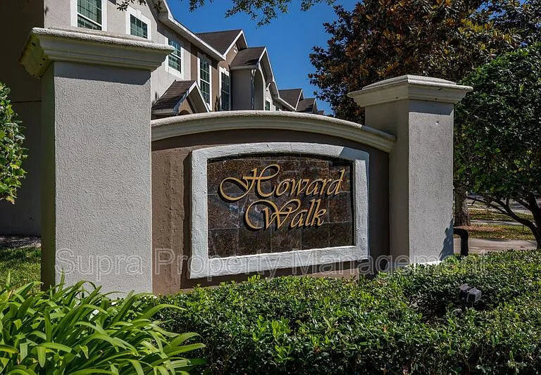 11657 Hickory Oak Dr — Photo 2