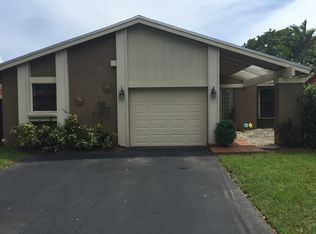 13616 SW 114th Ln, Miami, FL 33186