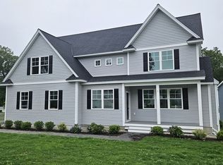 1 Briggs Cir, Ayer, MA 01432