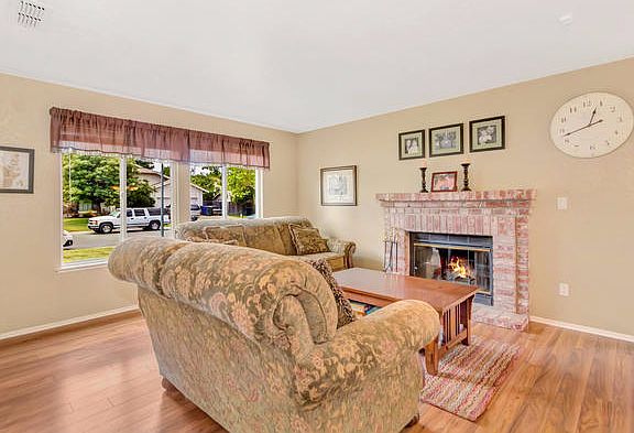 3rd image of 669 Honey Way